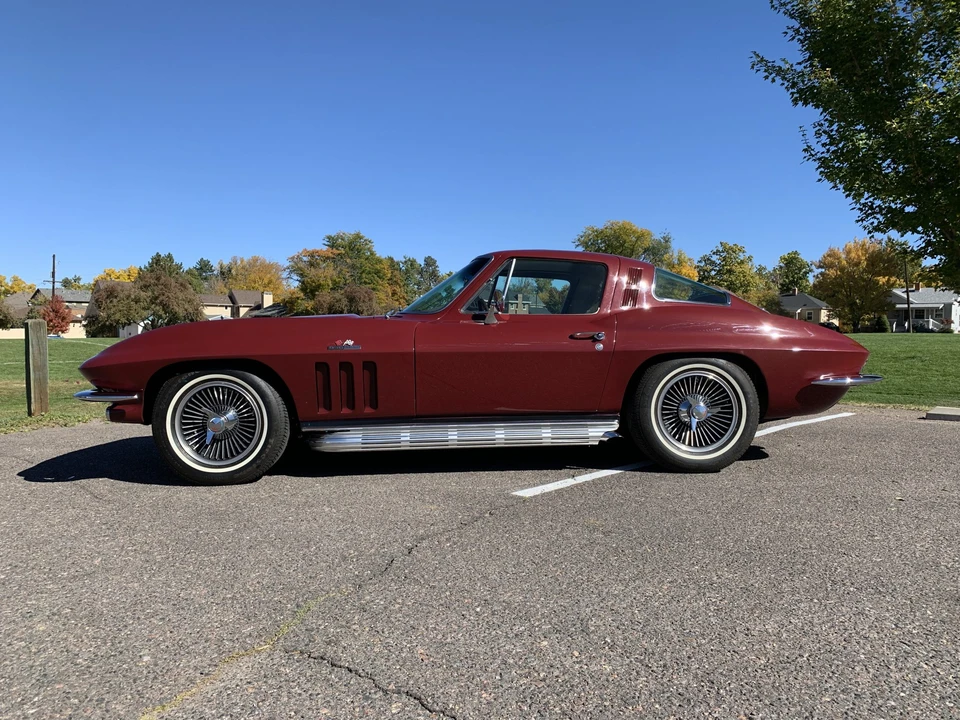 1965 Chevrolet Corvette C2 - Image 5 of 31
