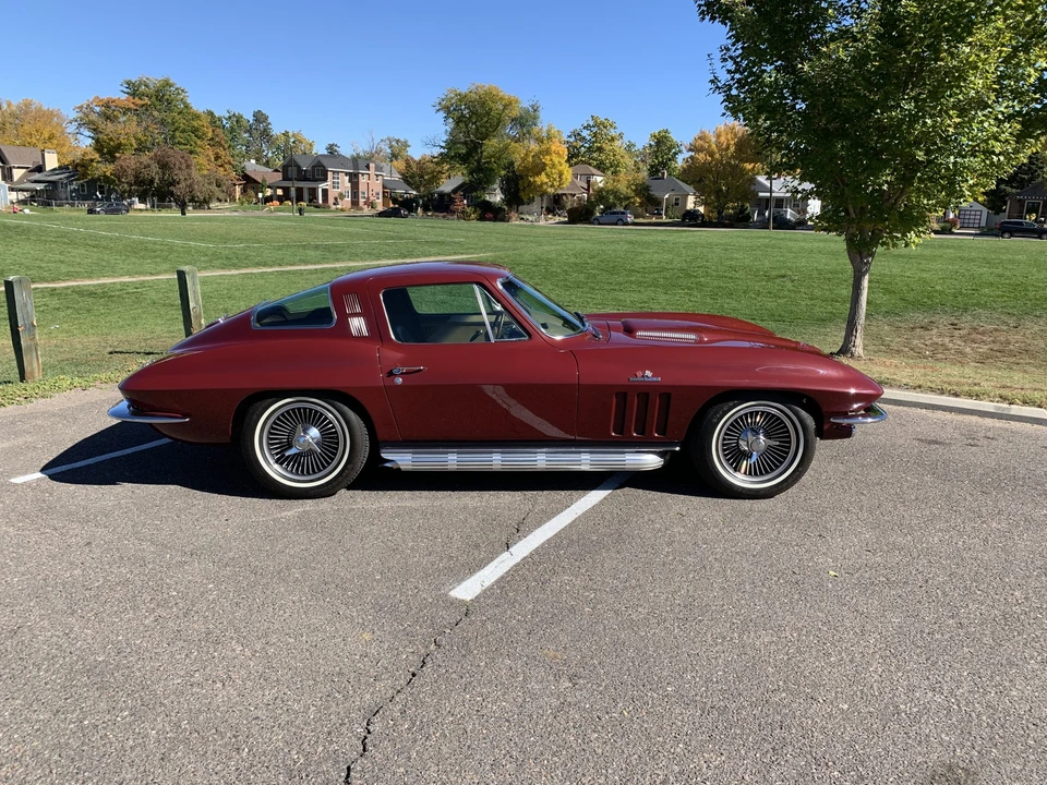 1965 Chevrolet Corvette C2 - Image 13 of 31