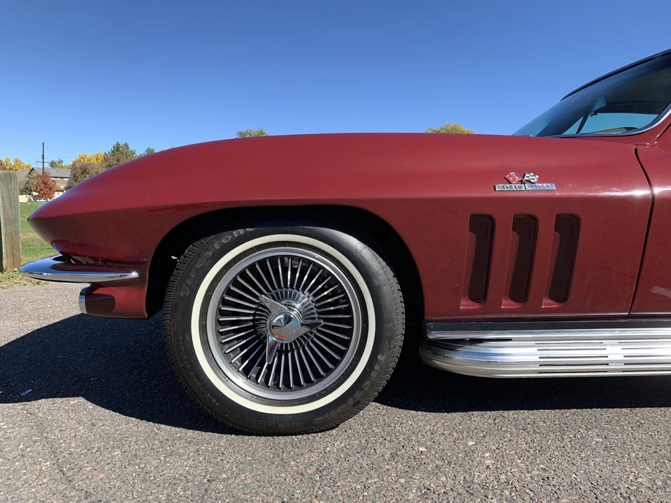 1965 Chevrolet Corvette C2 - Image 21 of 31