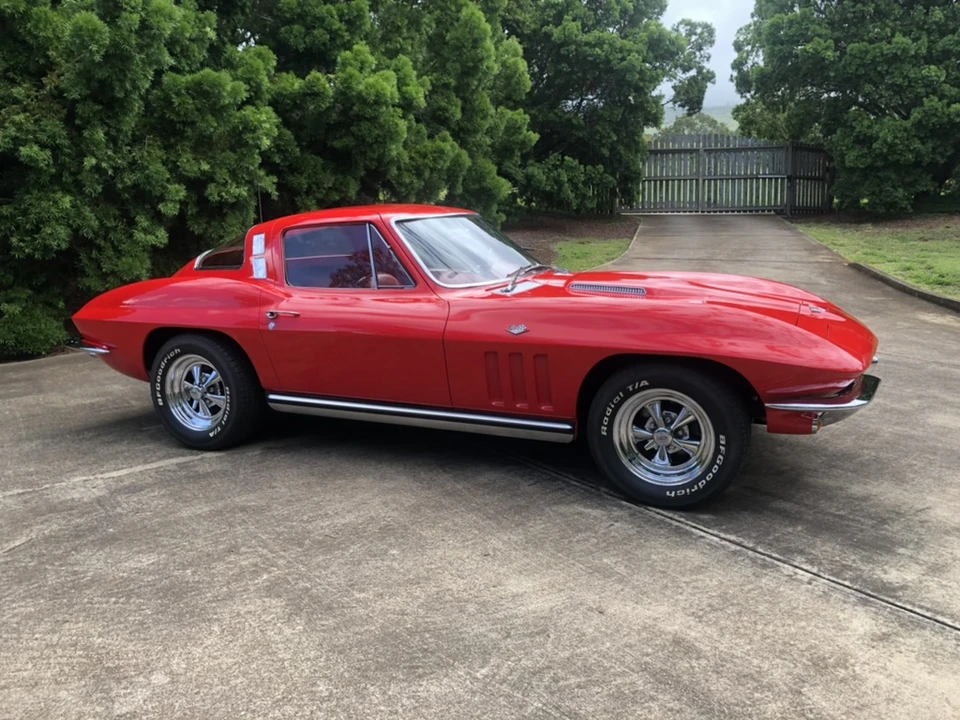 1965 Chevrolet Corvette C2 - Image 15 of 31