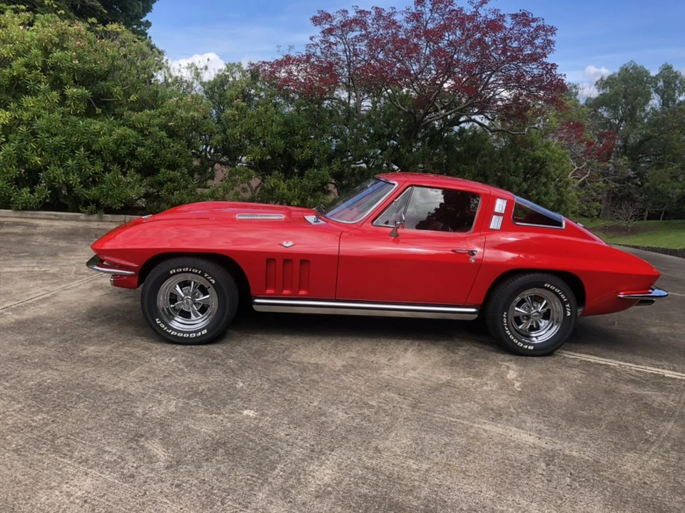 1965 Chevrolet Corvette C2 - Image 9 of 31