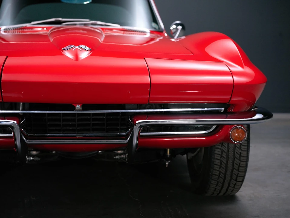 1965 Chevrolet Corvette C2 - Image 21 of 31