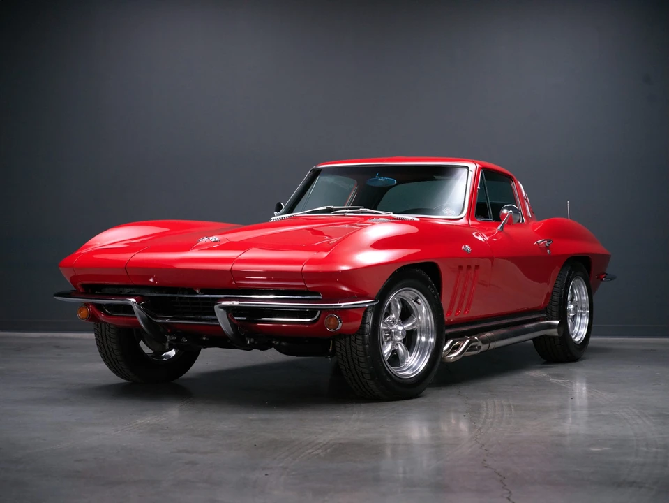 1965 Chevrolet Corvette C2 - Image 3 of 31