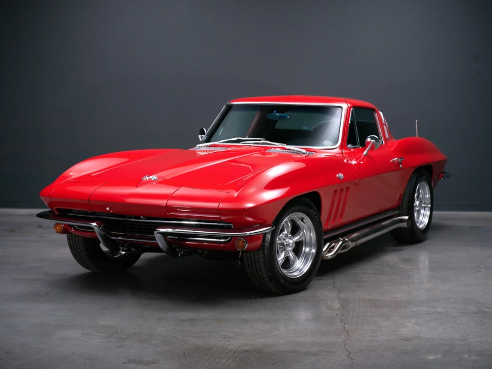 1965 Chevrolet Corvette C2 - Image 2 of 31