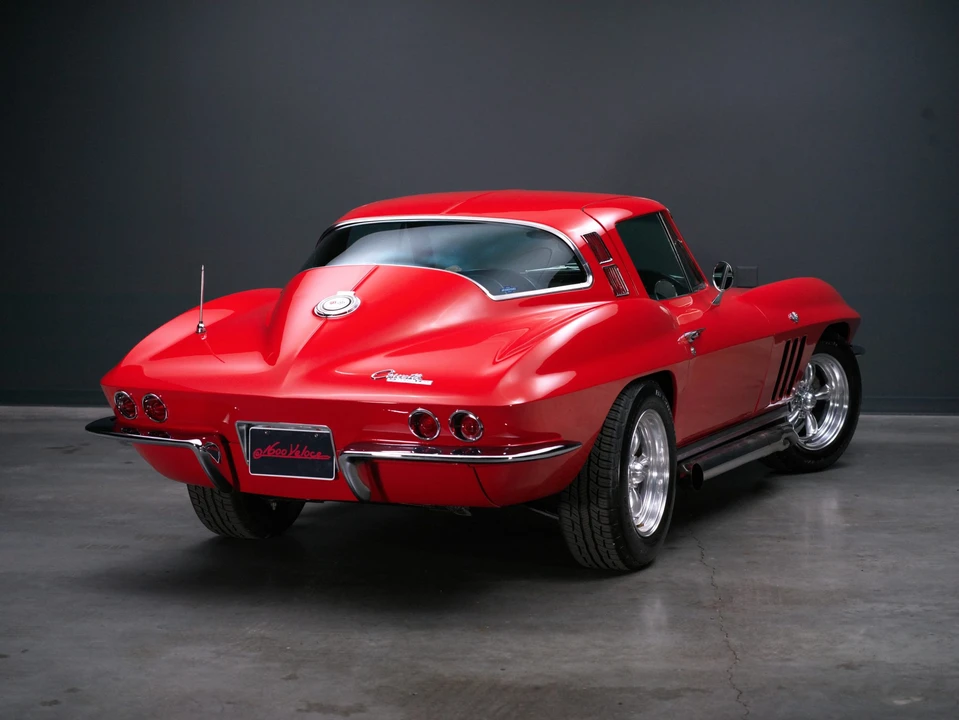 1965 Chevrolet Corvette C2 - Image 11 of 31
