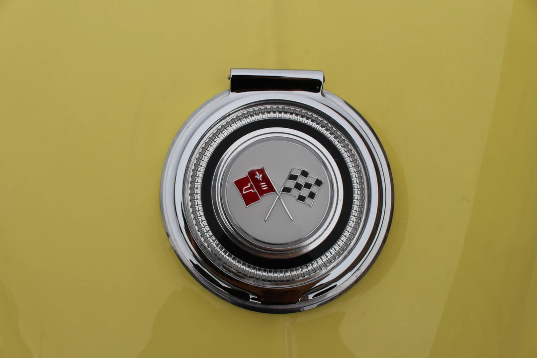 1965 Chevrolet Corvette C2 - Image 22 of 31