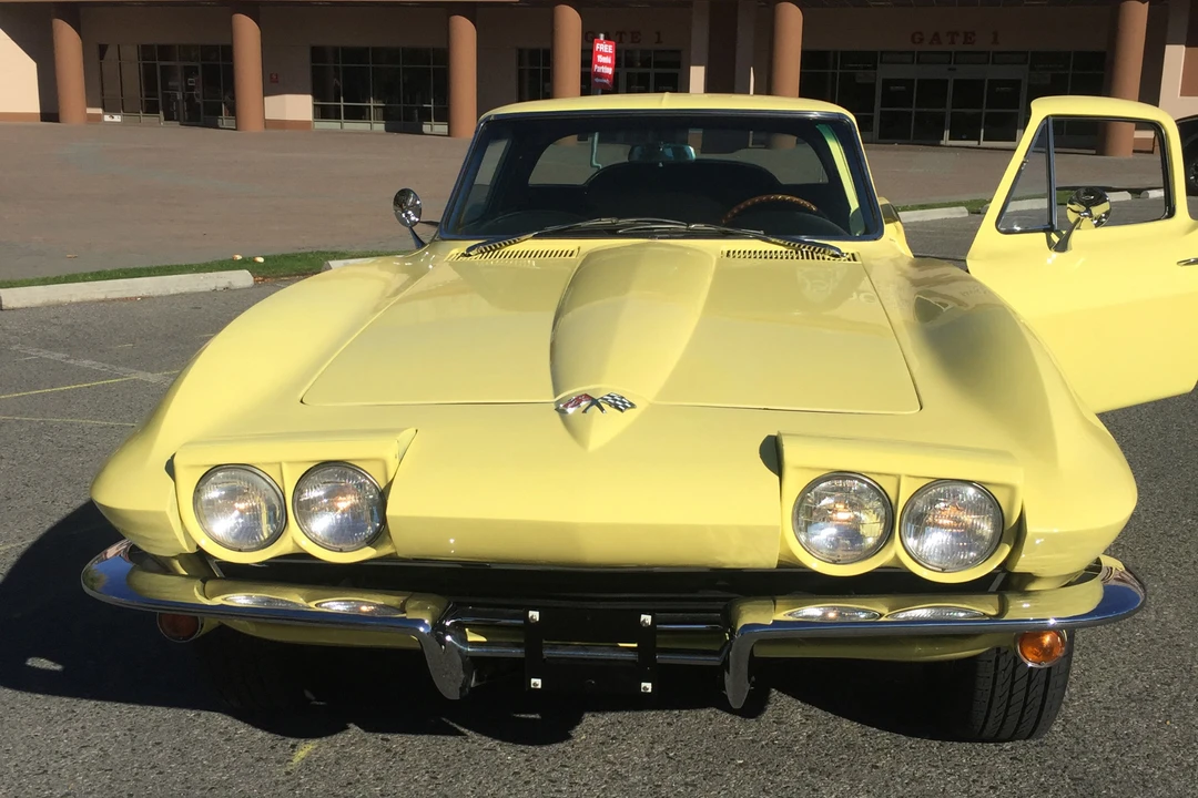 1965 Chevrolet Corvette C2 - Image 15 of 31