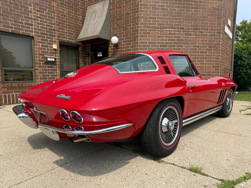 1965 Chevrolet Corvette C2 - Image 11 of 31
