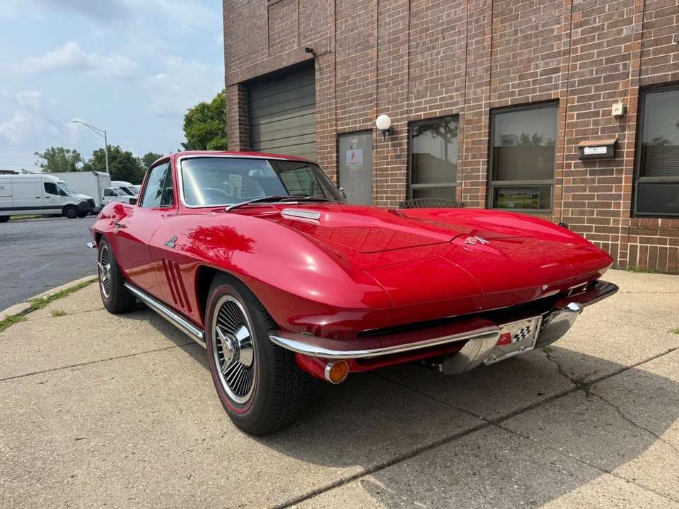1965 Chevrolet Corvette C2 - Image 17 of 31