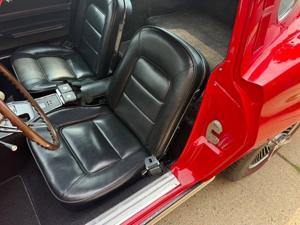 1965 Chevrolet Corvette C2 - Image 28 of 31