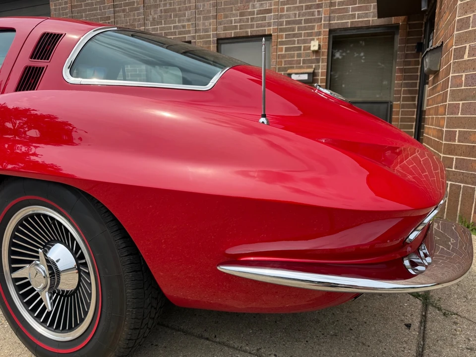 1965 Chevrolet Corvette C2 - Image 7 of 31