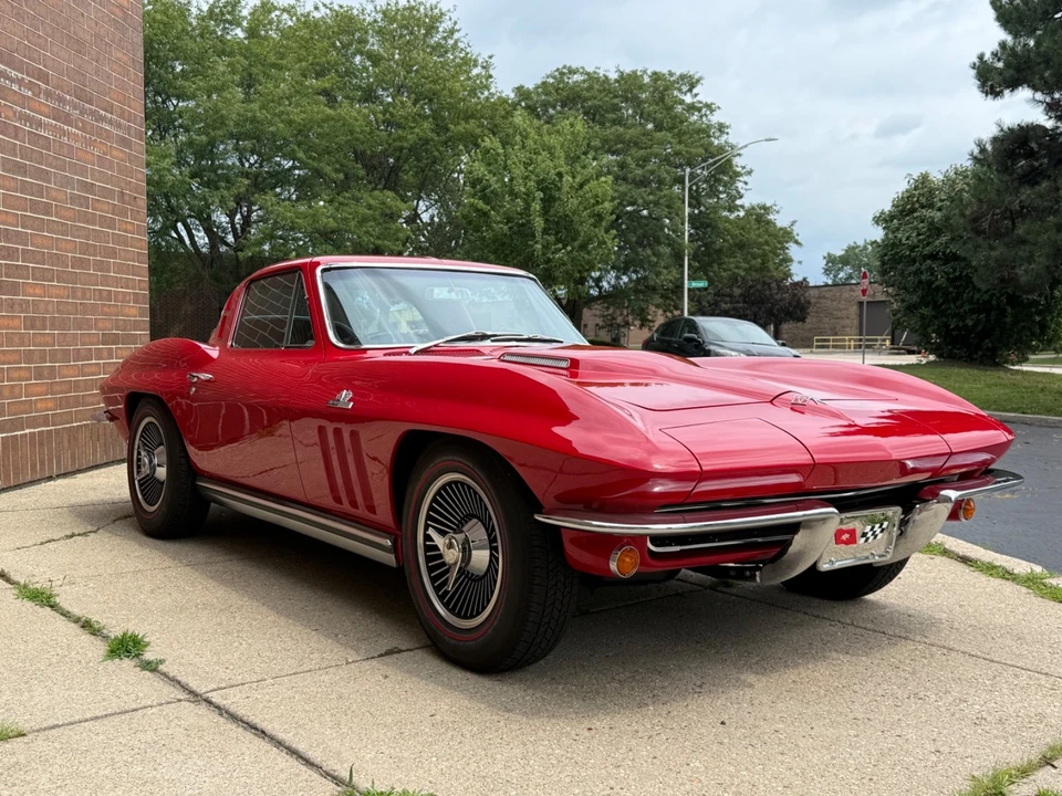 1965 Chevrolet Corvette C2 - Image 8 of 31