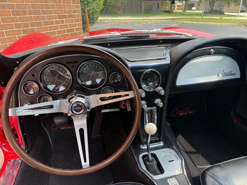1965 Chevrolet Corvette C2 - Image 30 of 31