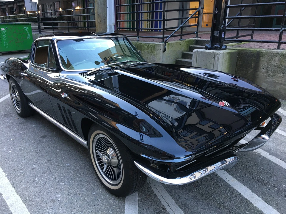 1965 Chevrolet Corvette C2 - Image 9 of 31