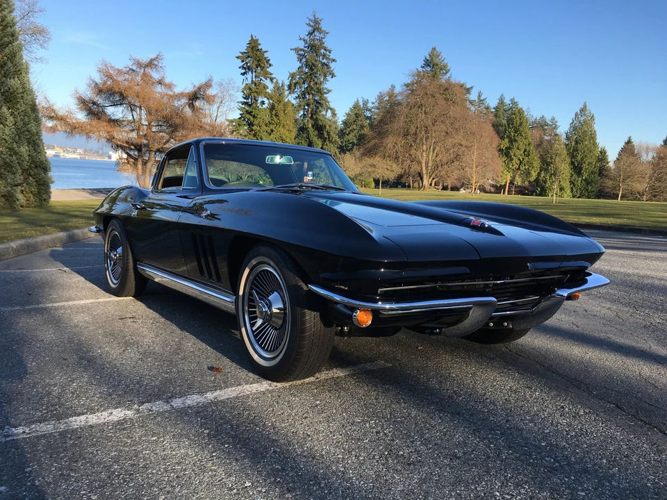 1965 Chevrolet Corvette C2 - Image 8 of 31