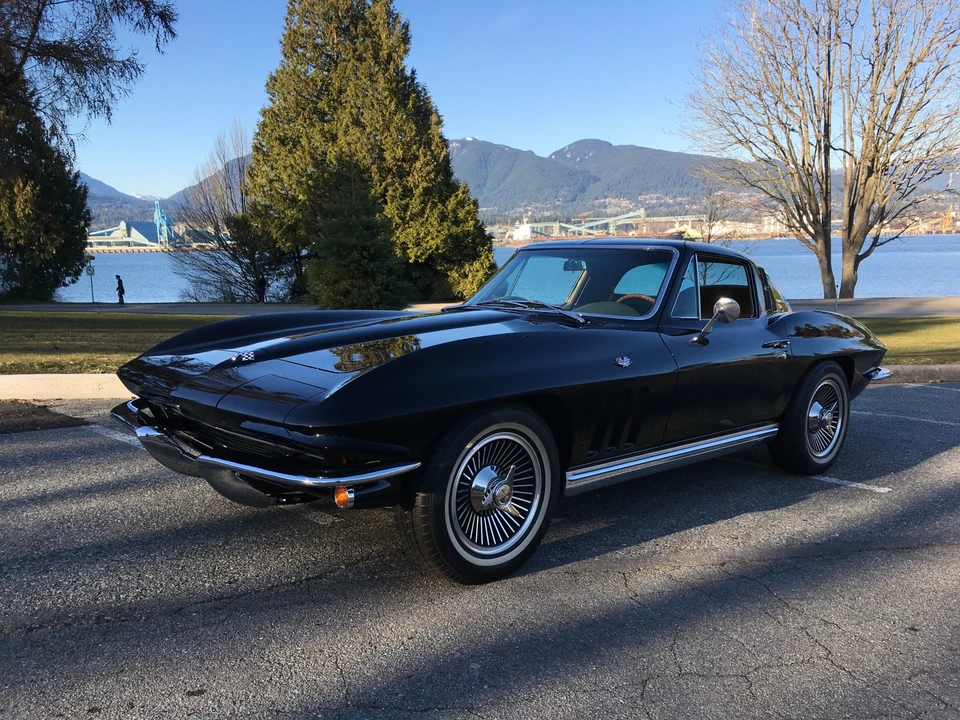 1965 Chevrolet Corvette C2 - Image 2 of 31