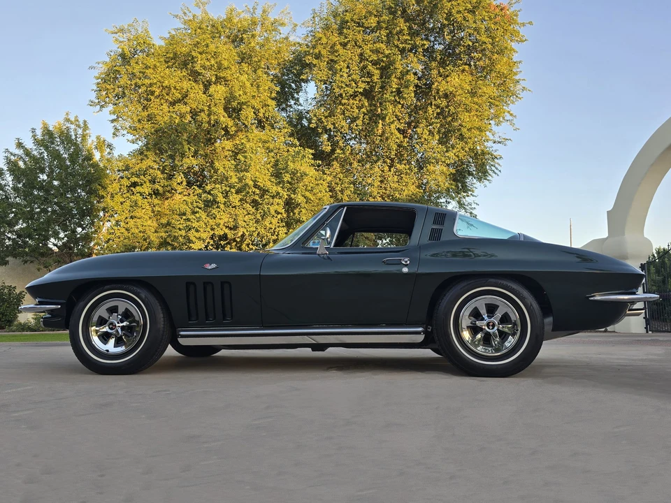 1965 Chevrolet Corvette C2 - Image 7 of 31