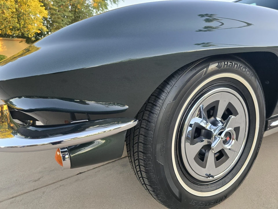 1965 Chevrolet Corvette C2 - Image 16 of 31
