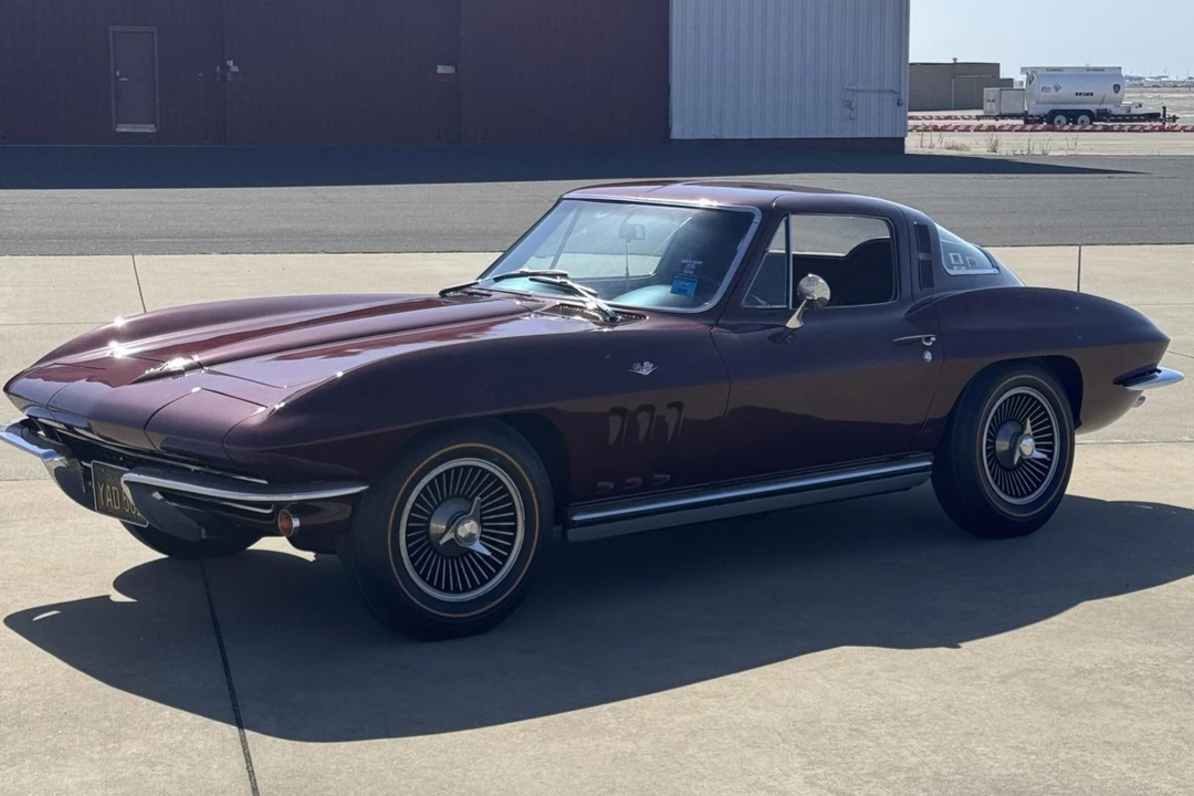 1965 Chevrolet Corvette C2 - Image 1 of 31