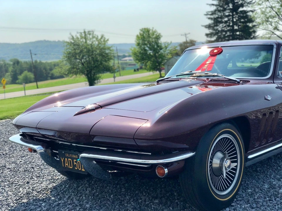 1965 Chevrolet Corvette C2 - Image 20 of 31