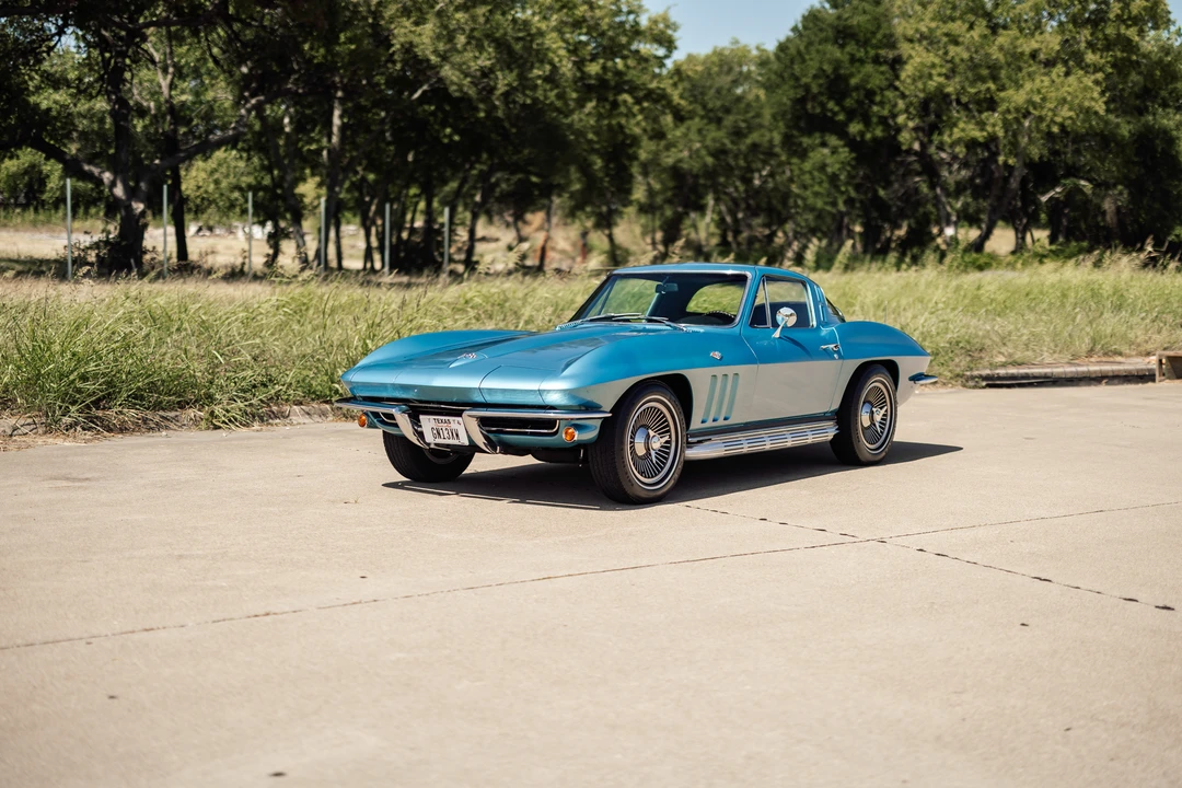 1965 Chevrolet Corvette C2 - Image 3 of 31