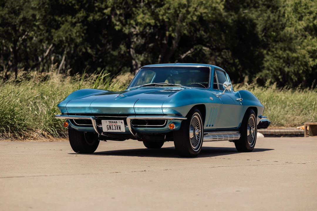 1965 Chevrolet Corvette C2 - Image 4 of 31