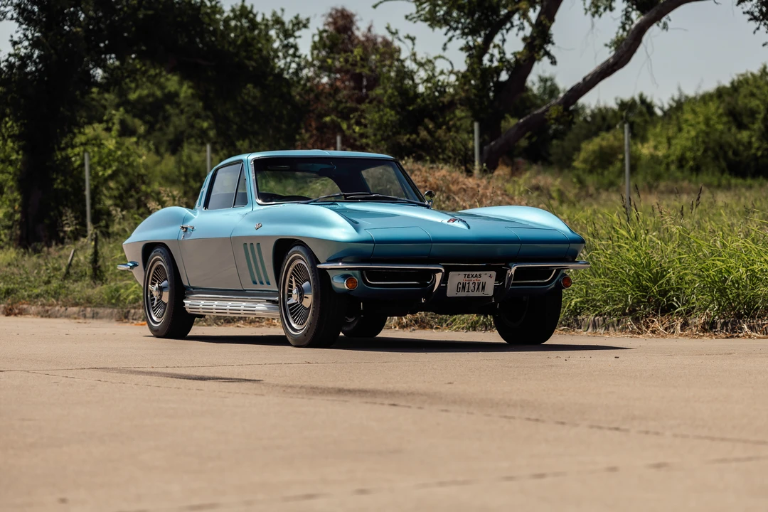 1965 Chevrolet Corvette C2 - Image 10 of 31