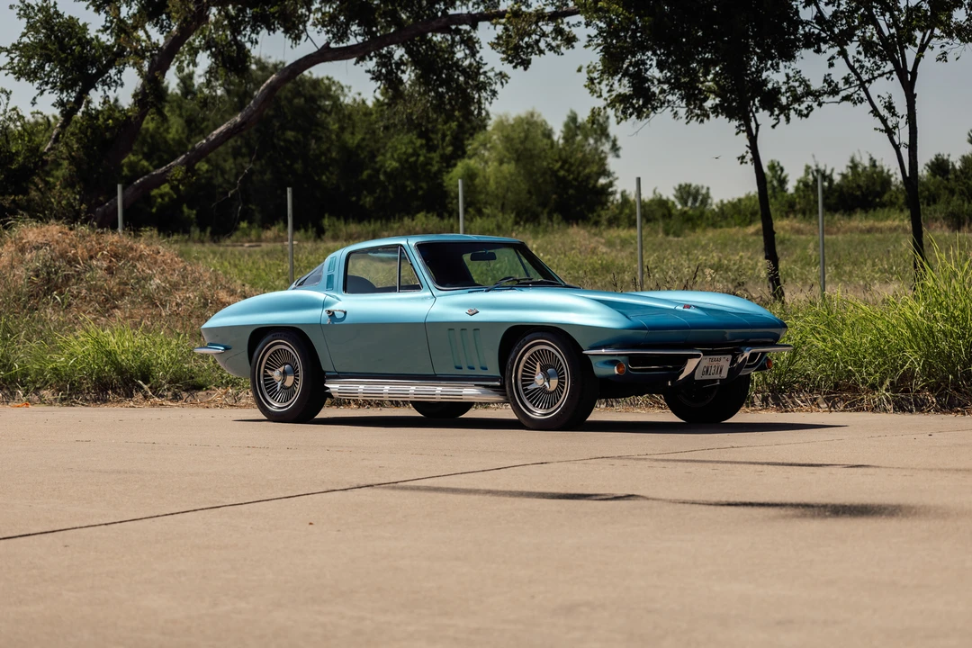 1965 Chevrolet Corvette C2 - Image 13 of 31