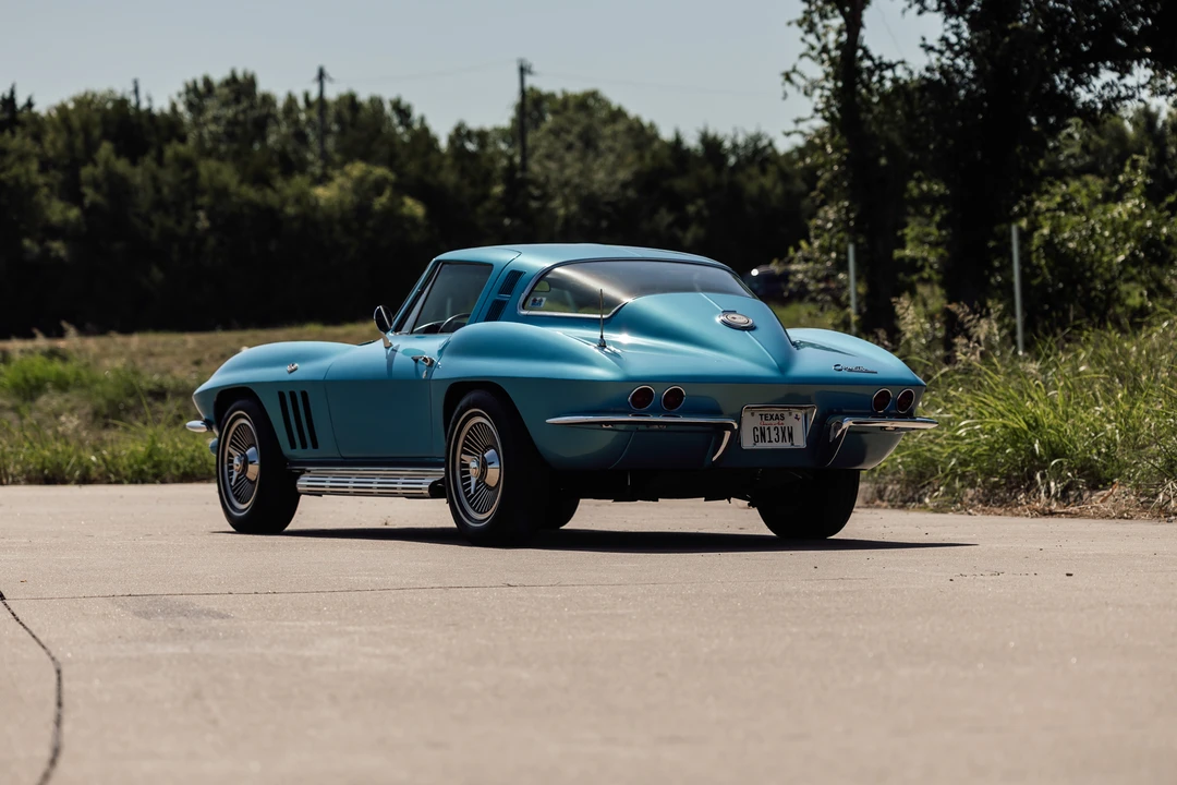 1965 Chevrolet Corvette C2 - Image 25 of 31