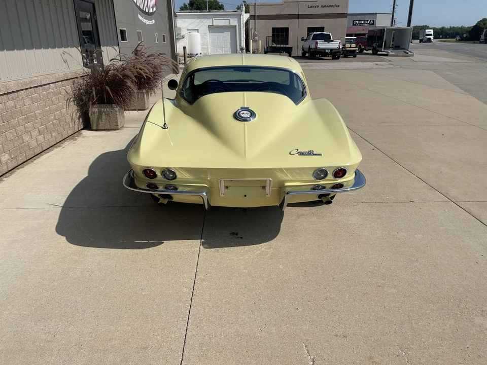 1965 Chevrolet Corvette C2 - Image 14 of 31