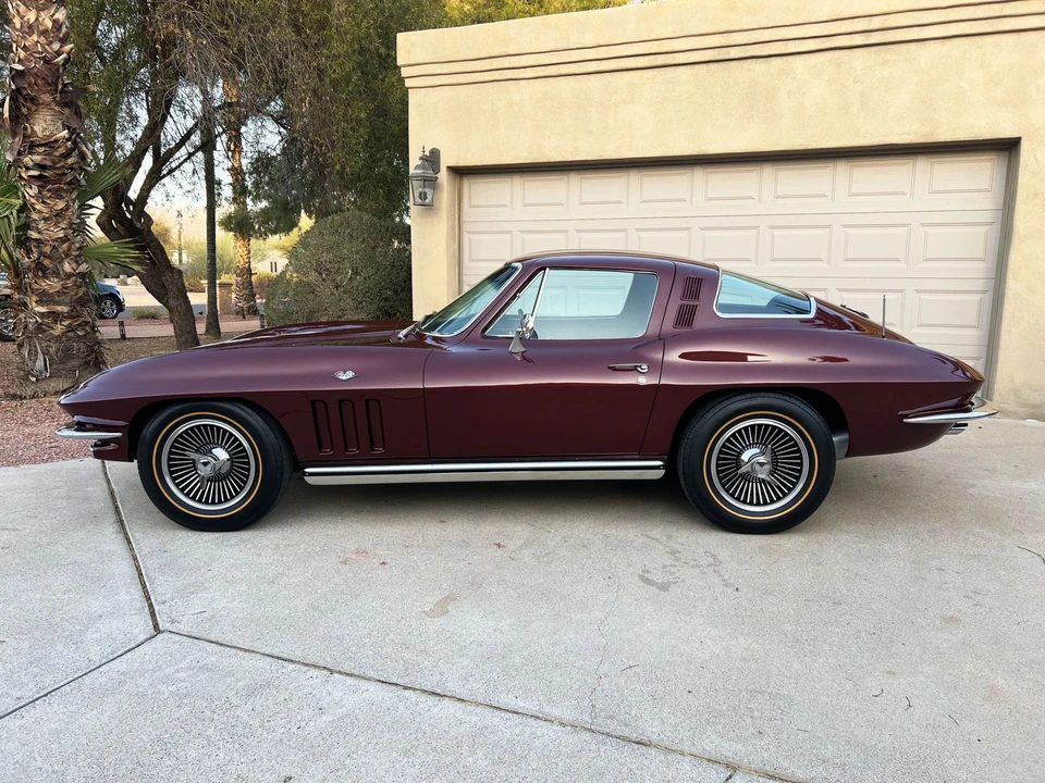 1965 Chevrolet Corvette C2 - Image 18 of 31