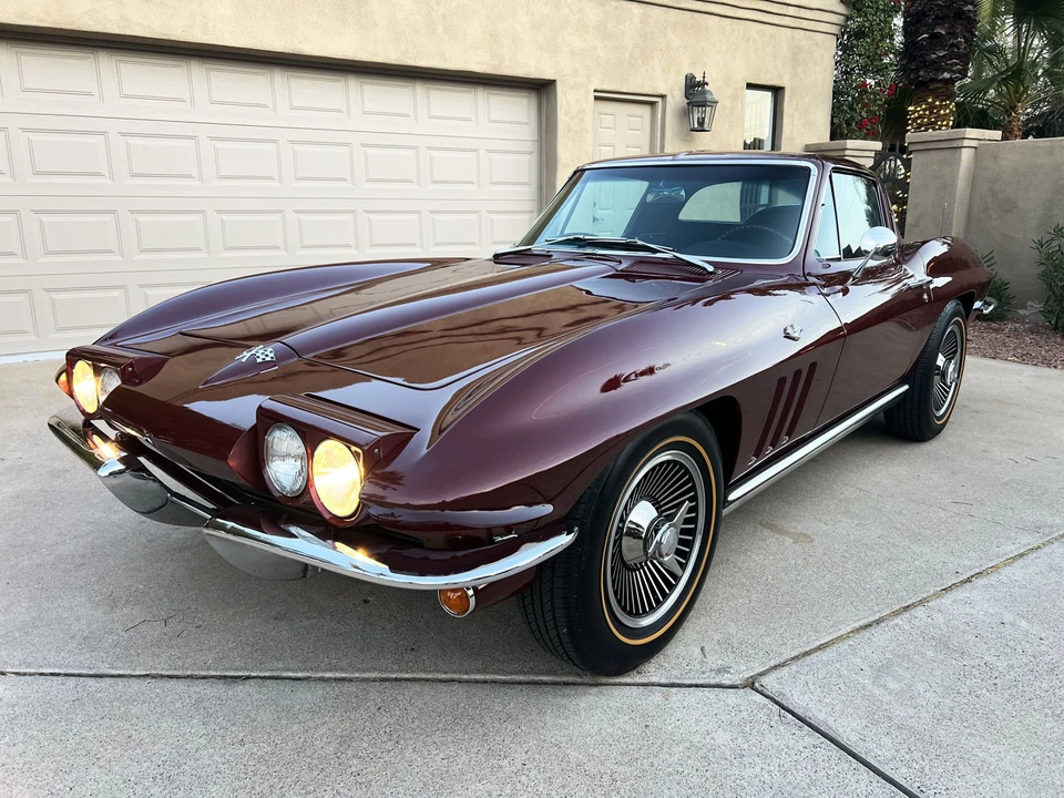1965 Chevrolet Corvette C2 - Image 11 of 31