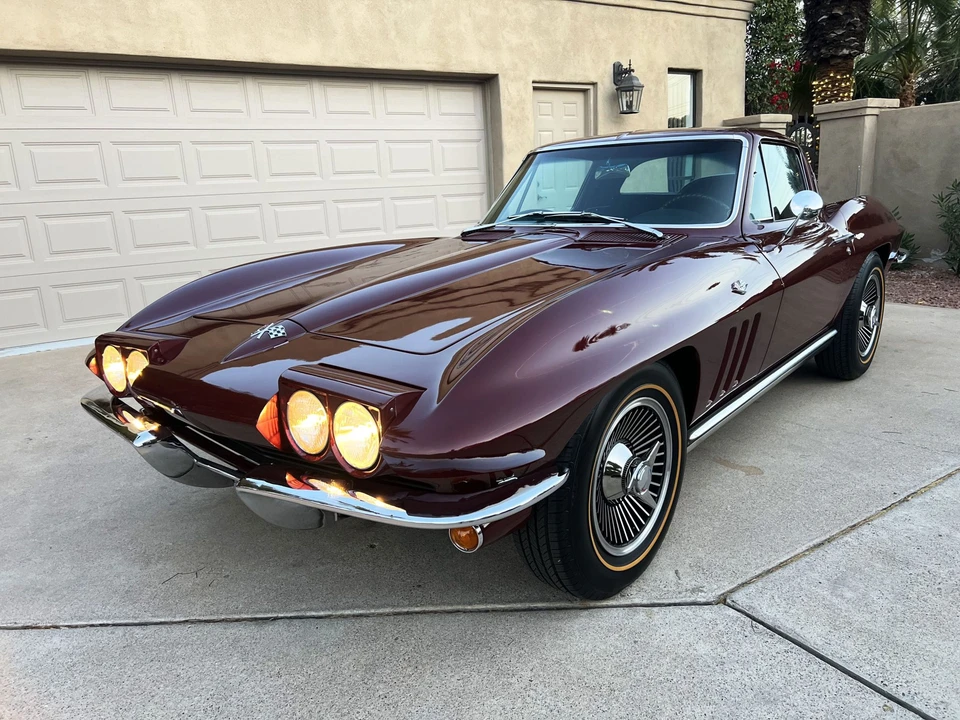 1965 Chevrolet Corvette C2 - Image 10 of 31