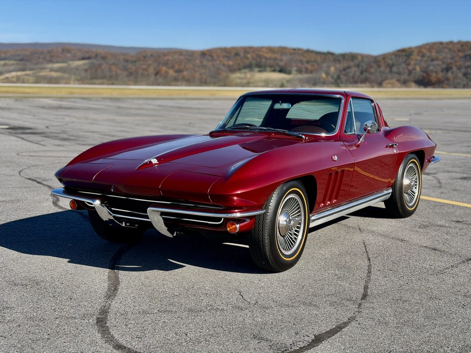 1965 Chevrolet Corvette C2 - Image 9 of 31