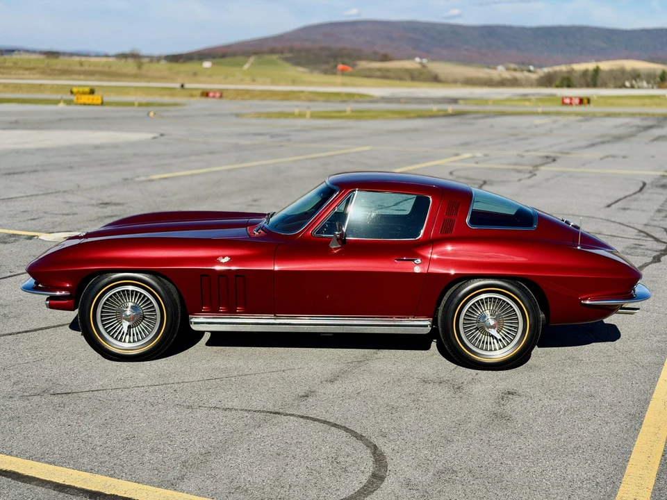 1965 Chevrolet Corvette C2 - Image 14 of 31