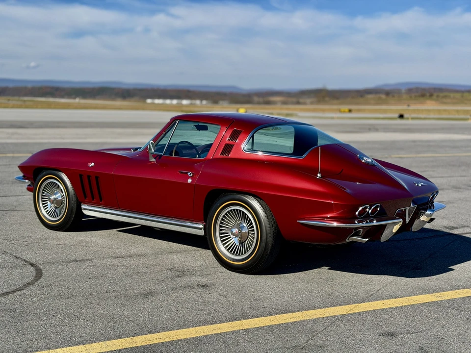 1965 Chevrolet Corvette C2 - Image 15 of 31