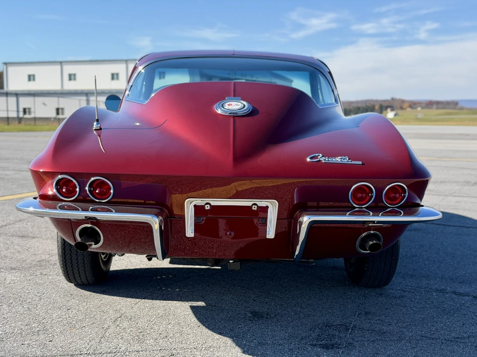 1965 Chevrolet Corvette C2 - Image 19 of 31