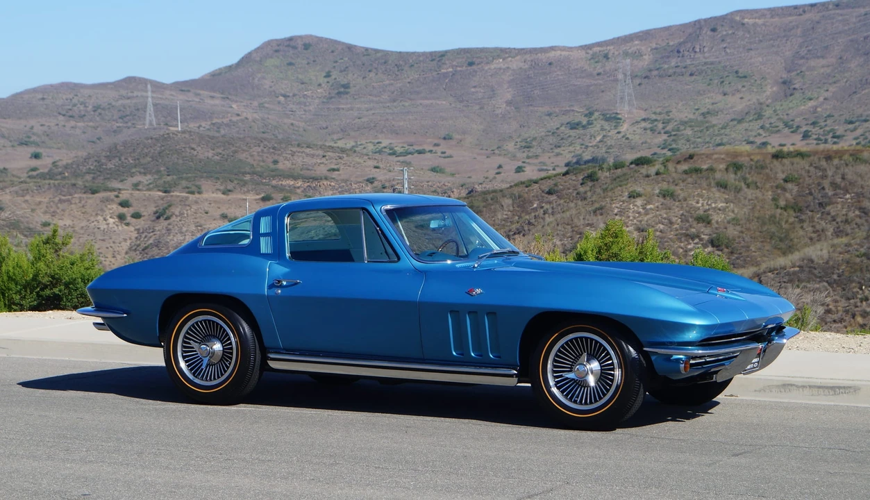 1965 Chevrolet Corvette C2 - Image 14 of 31