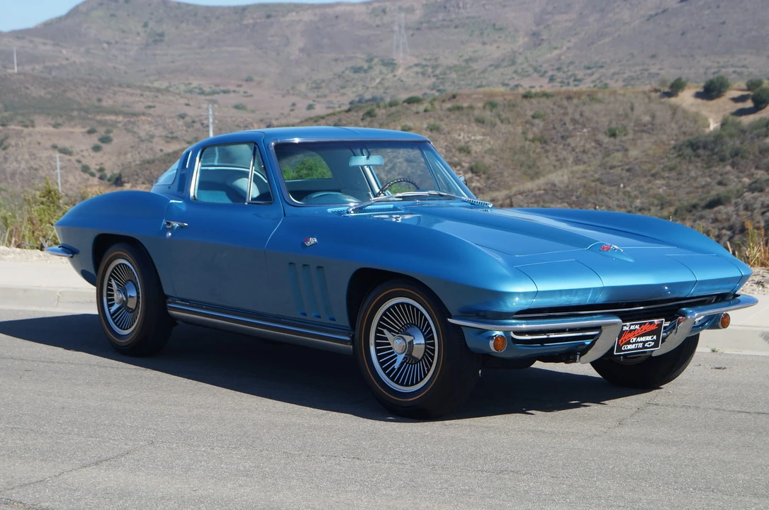 1965 Chevrolet Corvette C2 - Image 10 of 31