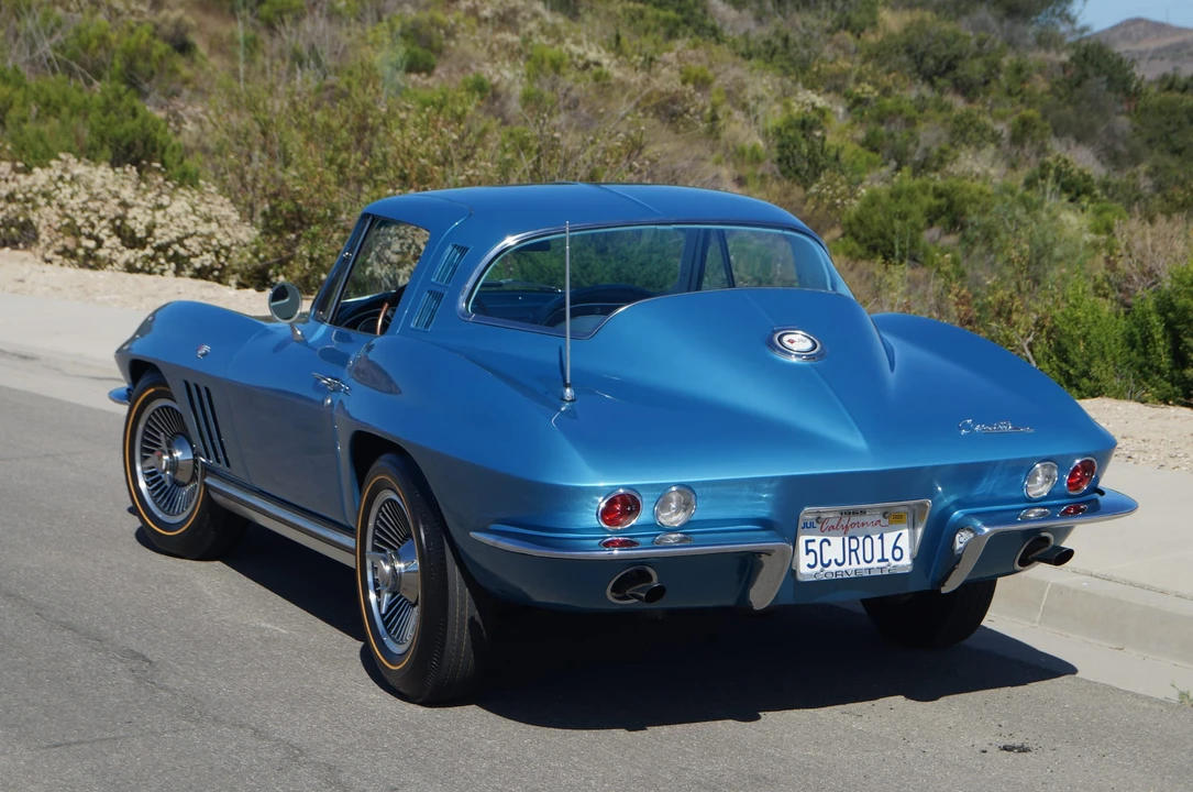 1965 Chevrolet Corvette C2 - Image 20 of 31