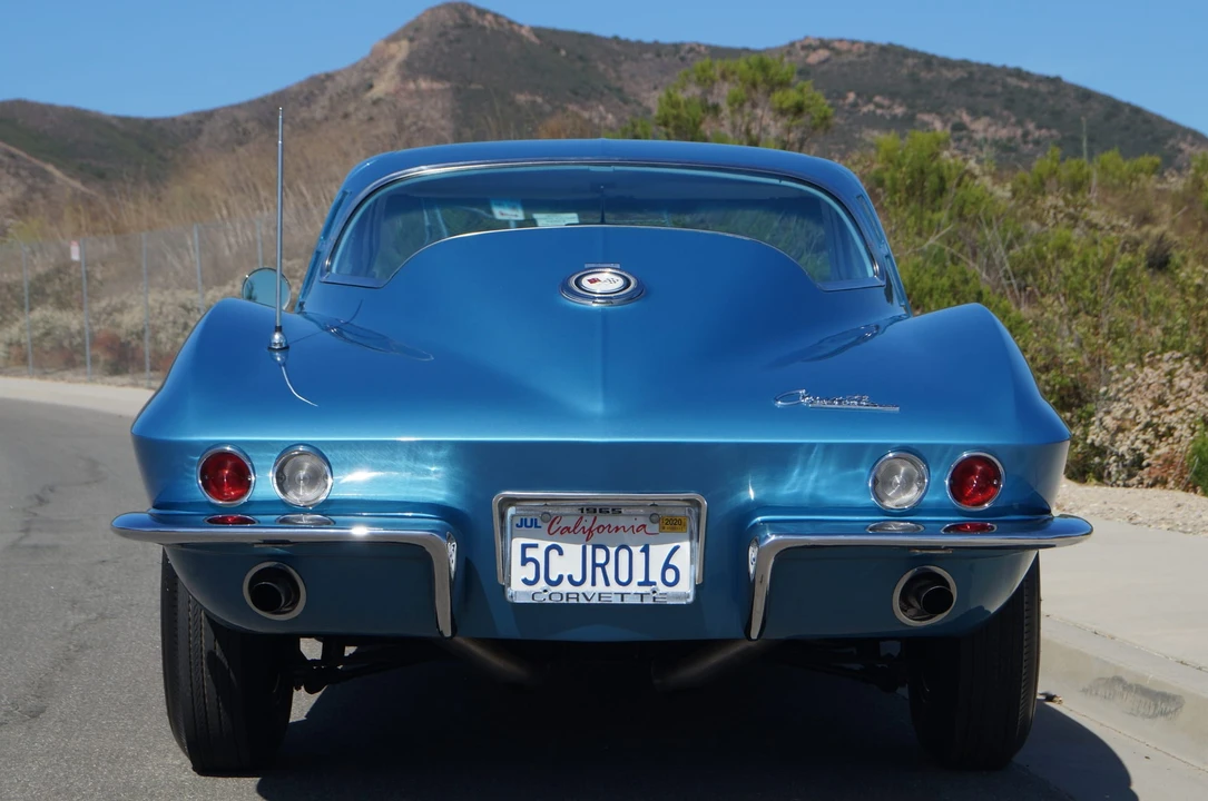 1965 Chevrolet Corvette C2 - Image 19 of 31