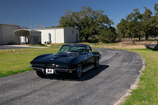 1965 Chevrolet Corvette C2 - Image 2 of 31