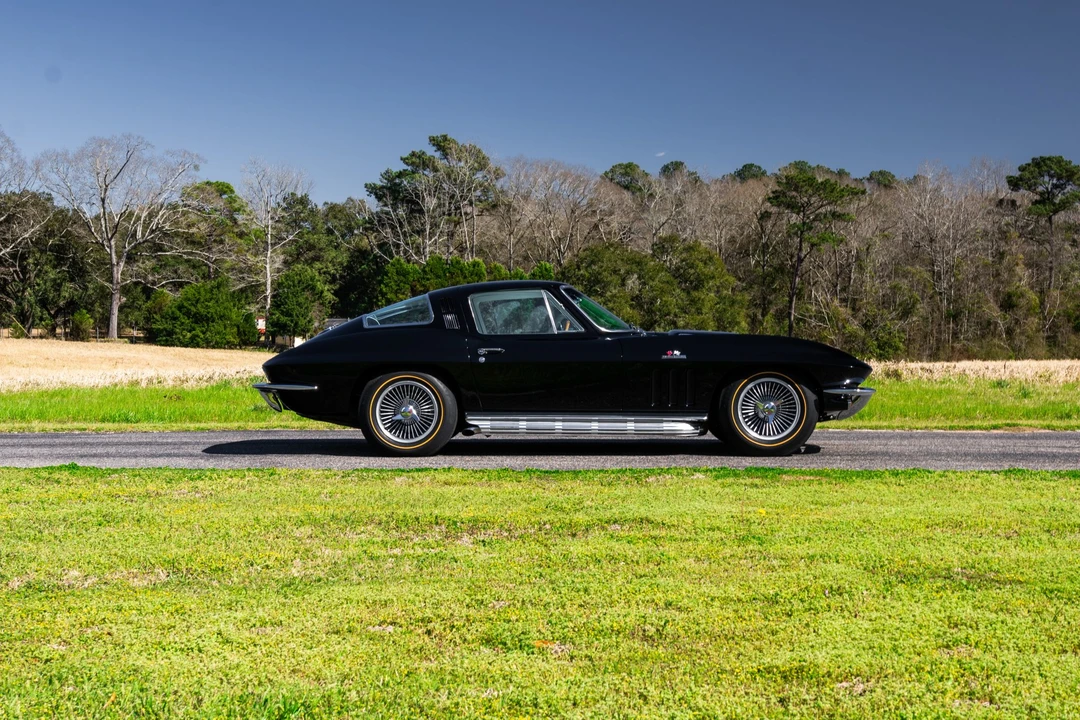 1965 Chevrolet Corvette C2 - Image 14 of 31