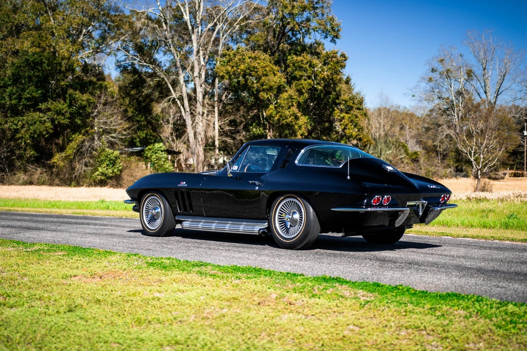 1965 Chevrolet Corvette C2 - Image 7 of 31