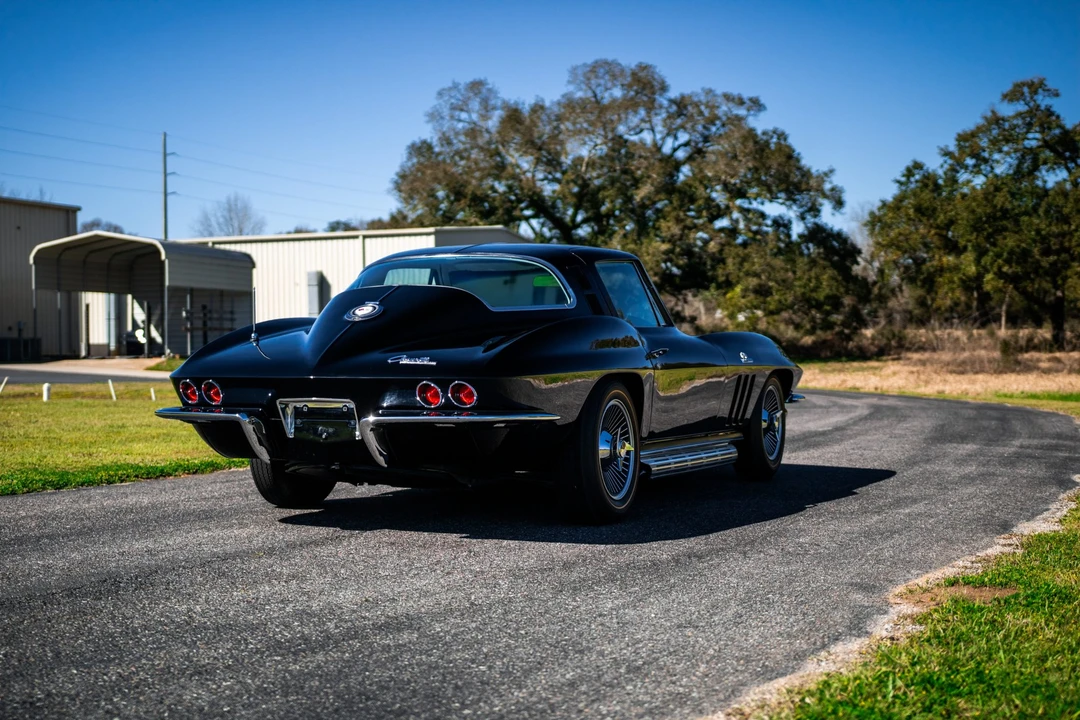 1965 Chevrolet Corvette C2 - Image 11 of 31
