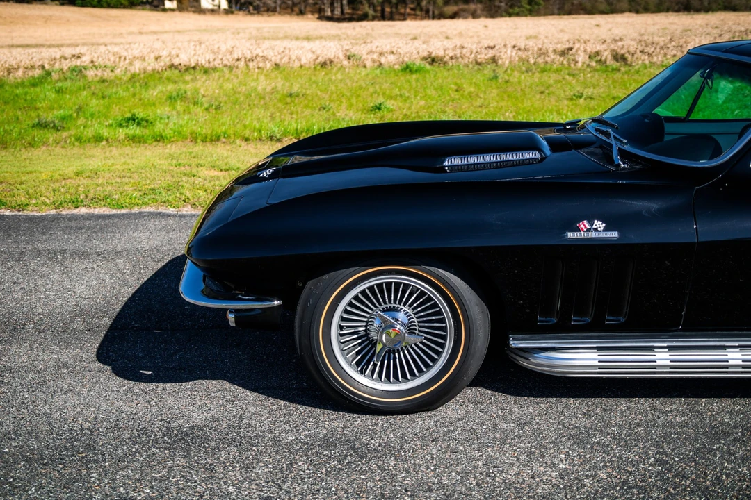 1965 Chevrolet Corvette C2 - Image 26 of 31