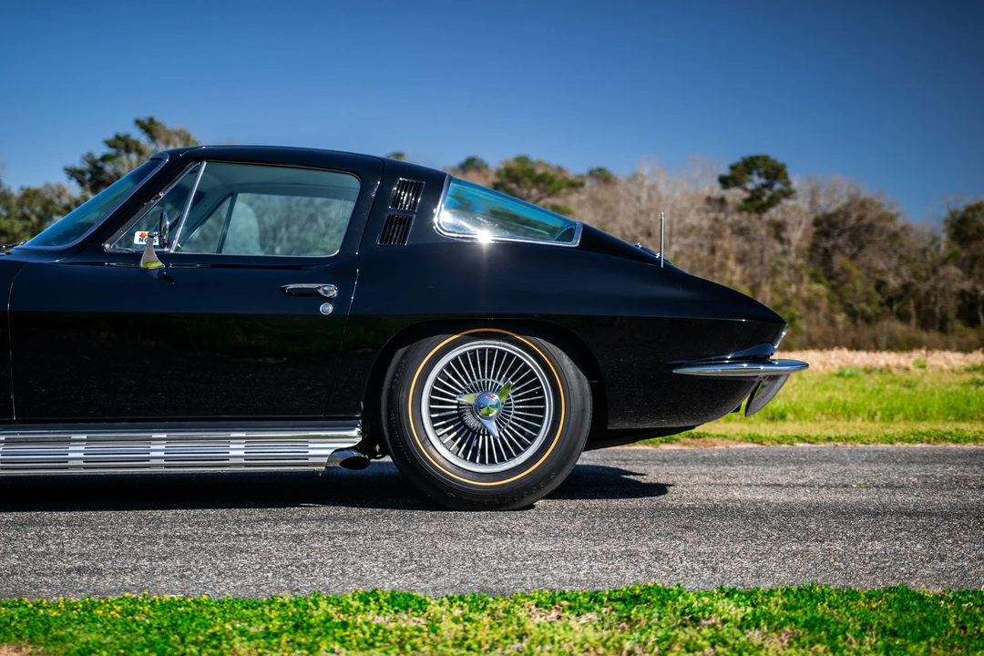 1965 Chevrolet Corvette C2 - Image 31 of 31