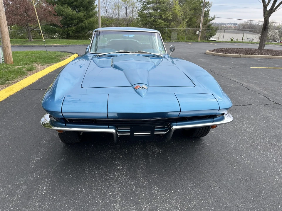 1965 Chevrolet Corvette C2 - Image 2 of 31