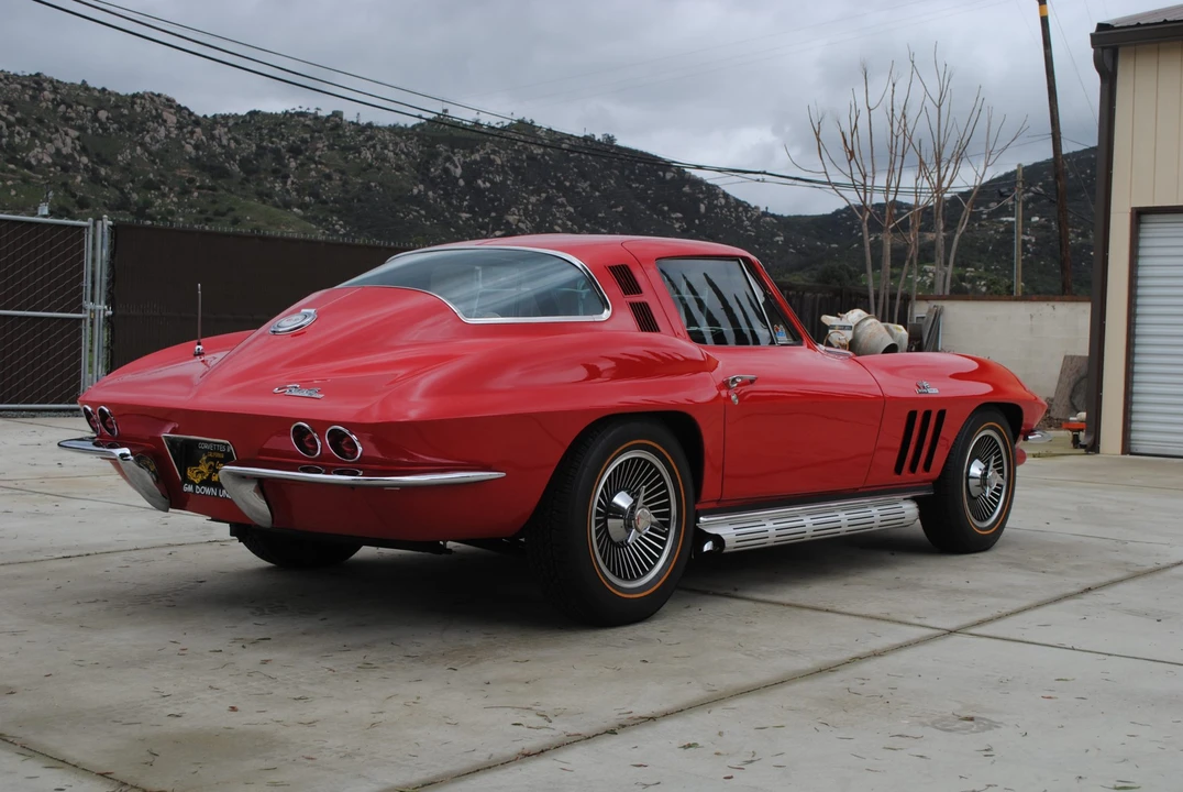 1965 Chevrolet Corvette C2 - Image 18 of 31