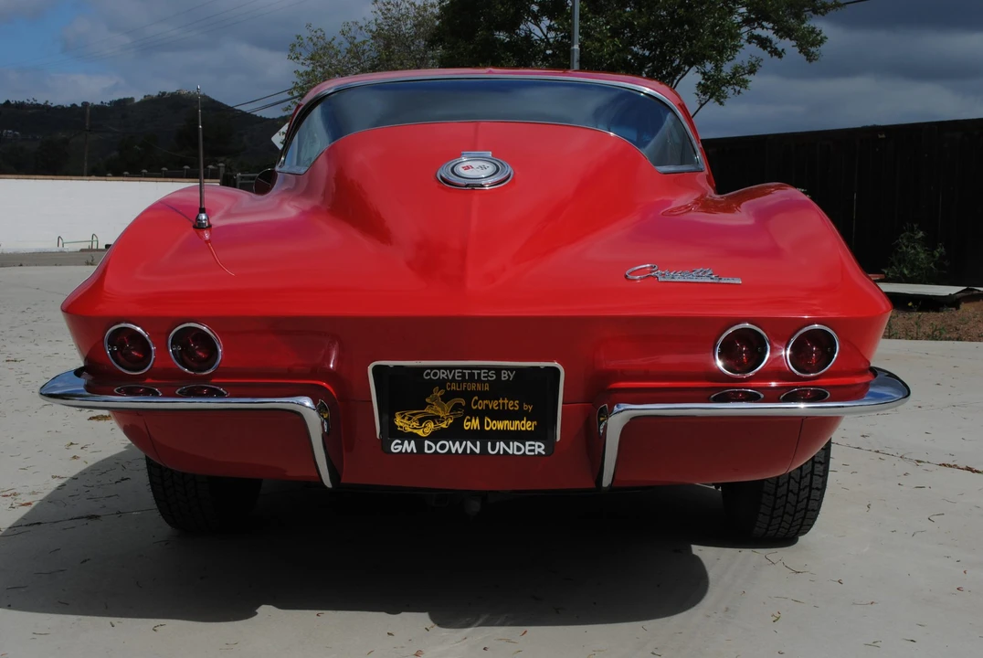 1965 Chevrolet Corvette C2 - Image 15 of 31